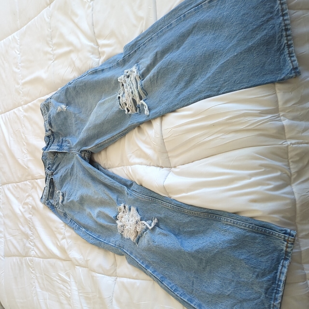 High Waisted Wide Legged Jeans